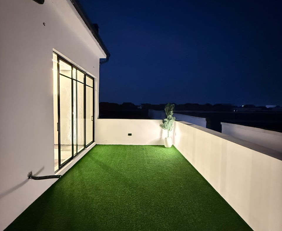 5 Bedroom Luxury Duplex