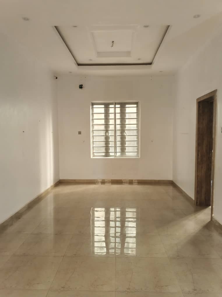 1000148087 4-BEDROOM TERRANCE DUPLEX