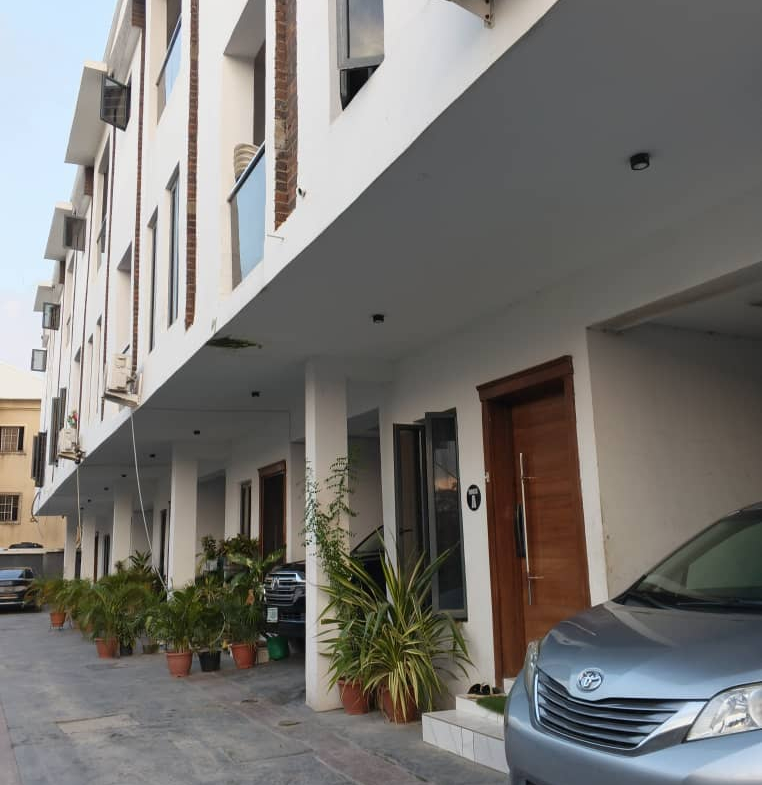 4-BEDROOM TERRANCE DUPLEX
