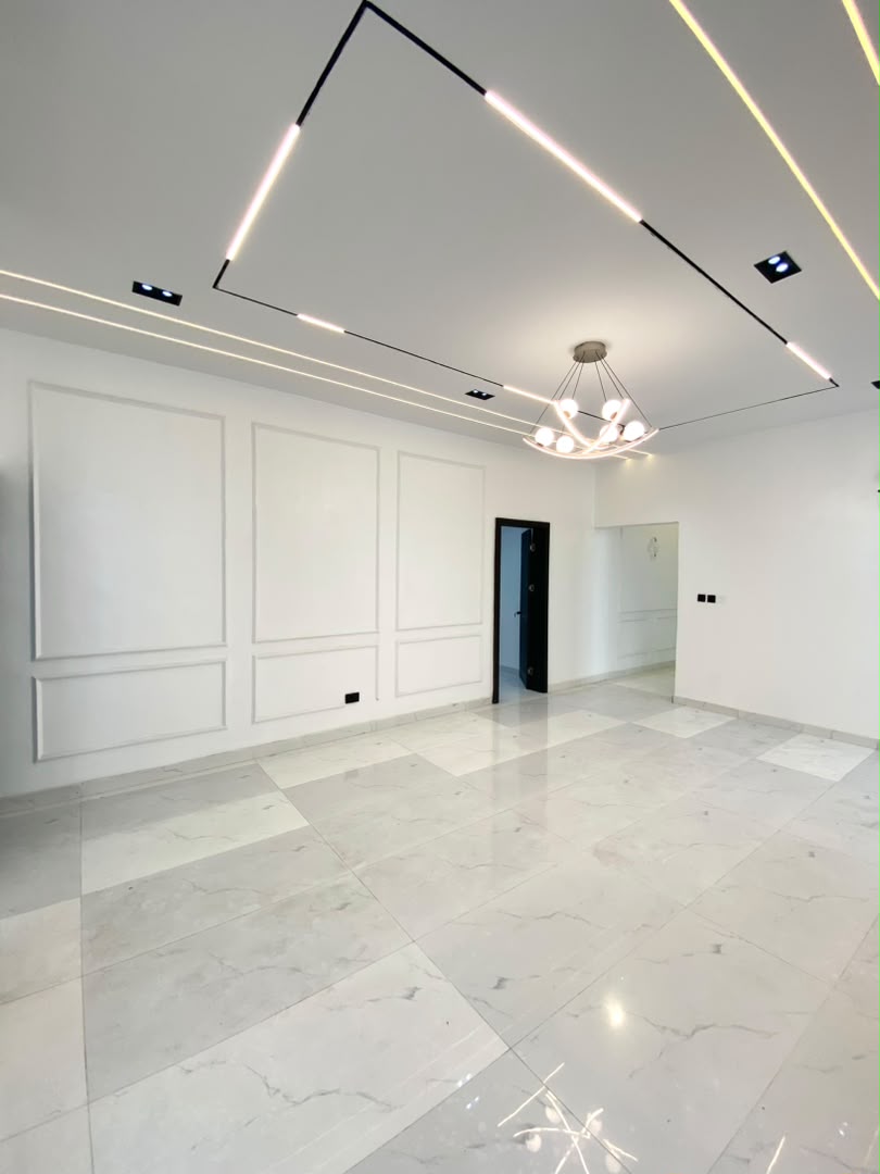 1000214671 5 BEDROOM FULLY DETACHED DUPLEX WITH S/ POOL, BQ