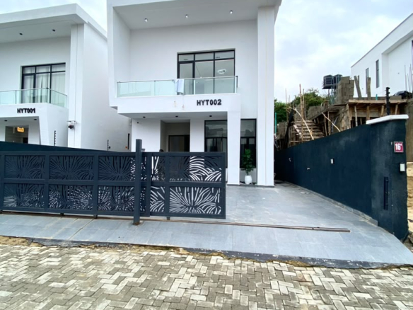 5 BEDROOM FULLY DETACHED DUPLEX WITH S/ POOL, BQ
