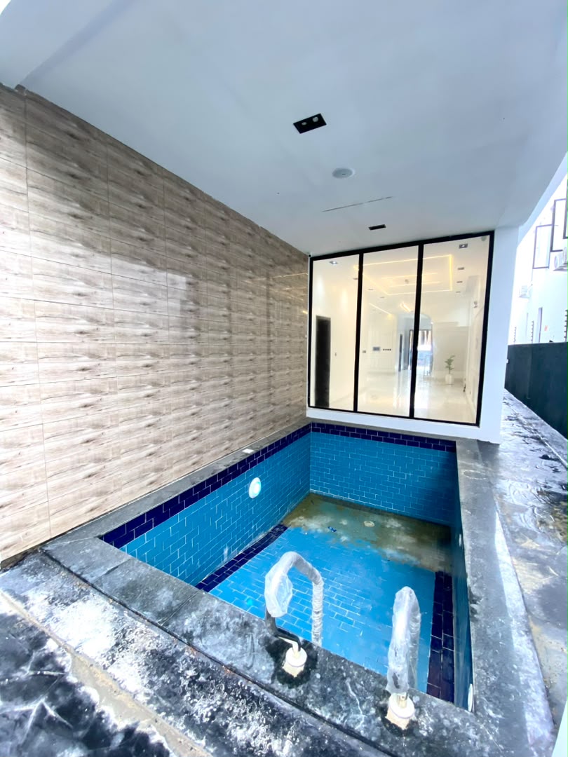1000214676 5 BEDROOM FULLY DETACHED DUPLEX WITH S/ POOL, BQ