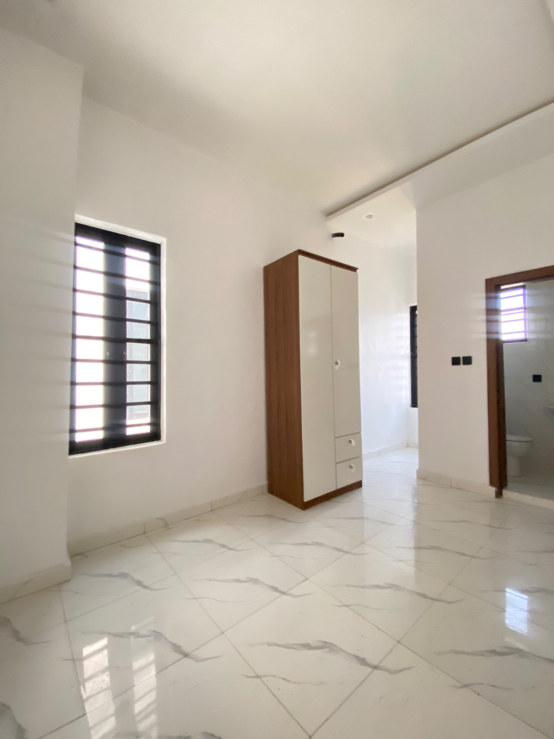 1000214679 5 BEDROOM FULLY DETACHED DUPLEX WITH S/ POOL, BQ
