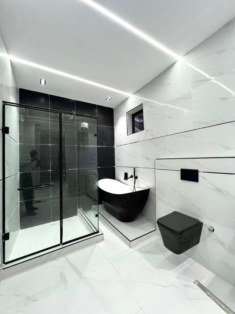23952 5-Bedroom Detached House + Swimming Pool & BQ