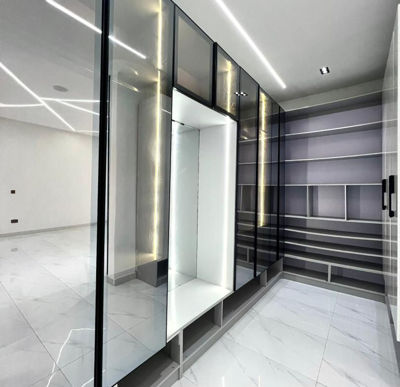 5-Bedroom Detached House + Swimming Pool & BQ