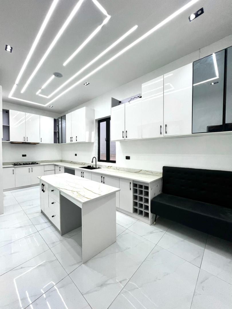 23962 5-Bedroom Detached House + Swimming Pool & BQ