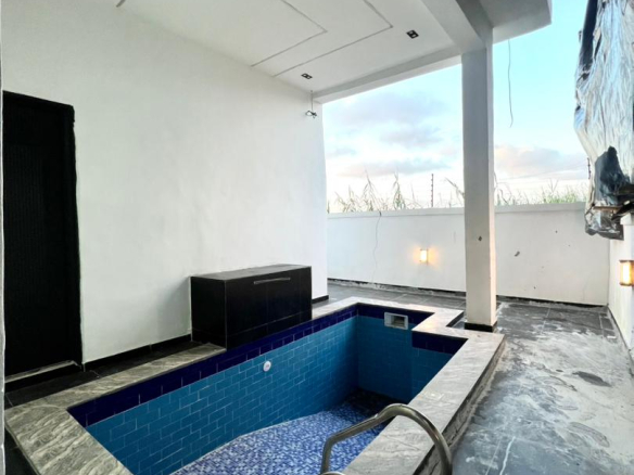 5-Bedroom Detached House + Swimming Pool & BQ