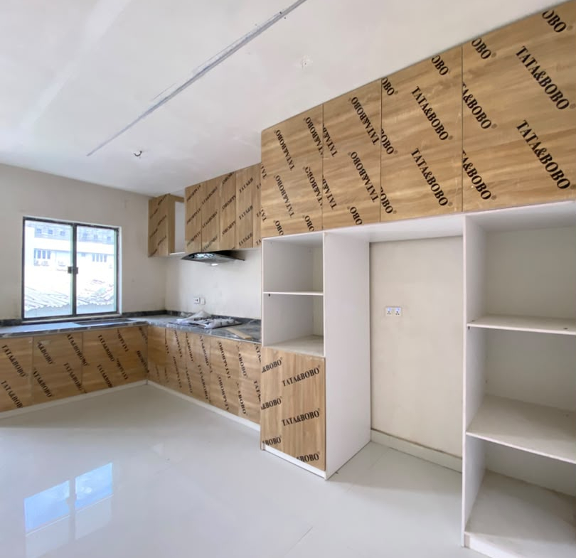 2-BEDROOM APARTMENT WITH ELEVATOR & GYM