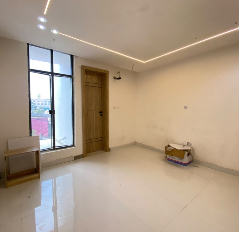 2-BEDROOM APARTMENT WITH ELEVATOR & GYM