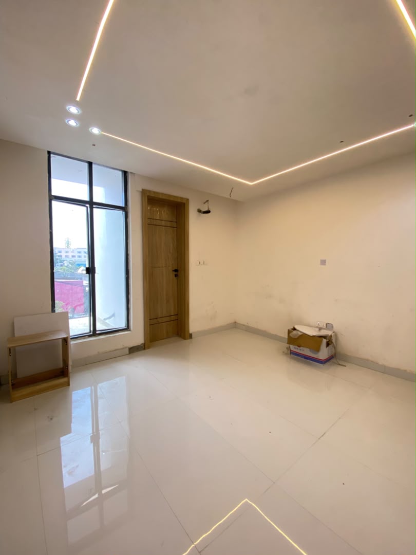 2-BEDROOM APARTMENT WITH ELEVATOR & GYM