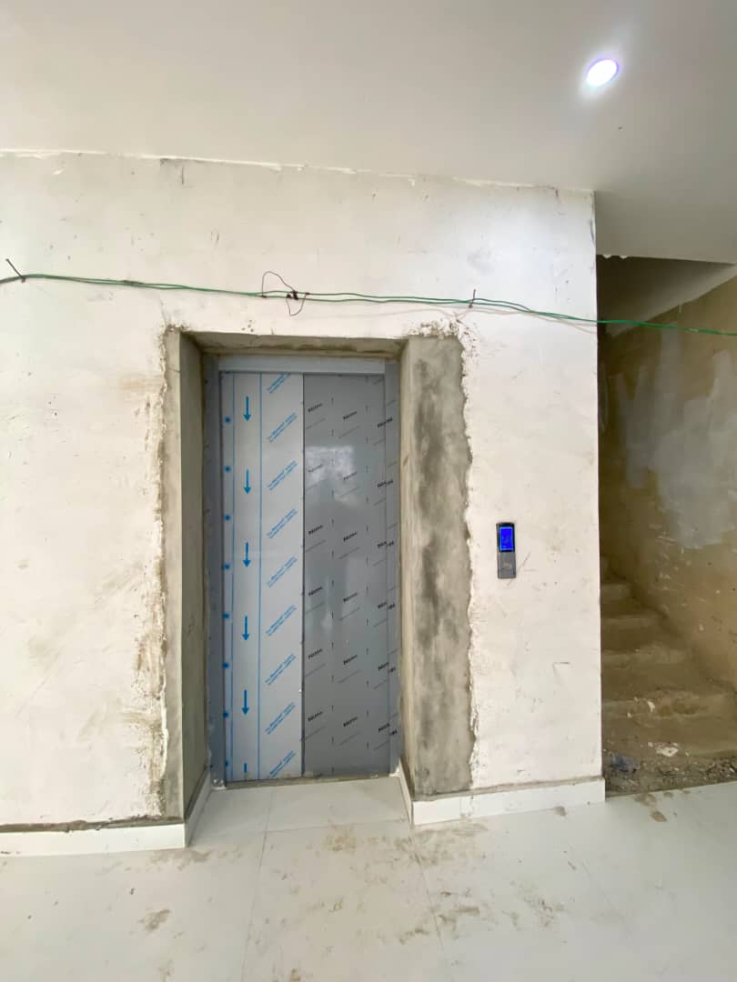 2-BEDROOM APARTMENT WITH ELEVATOR & GYM