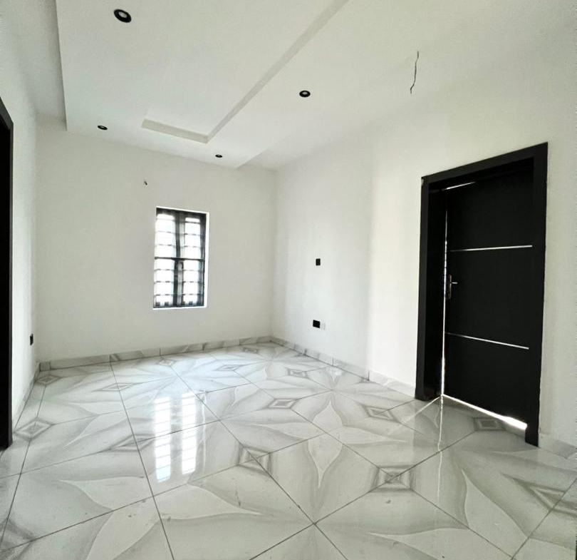3 & 4 BED TERRACED DUPLEX WITH GYM & S/POOL