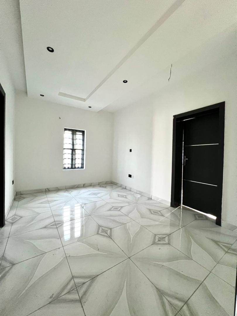 3 & 4 BED TERRACED DUPLEX WITH GYM & S/POOL