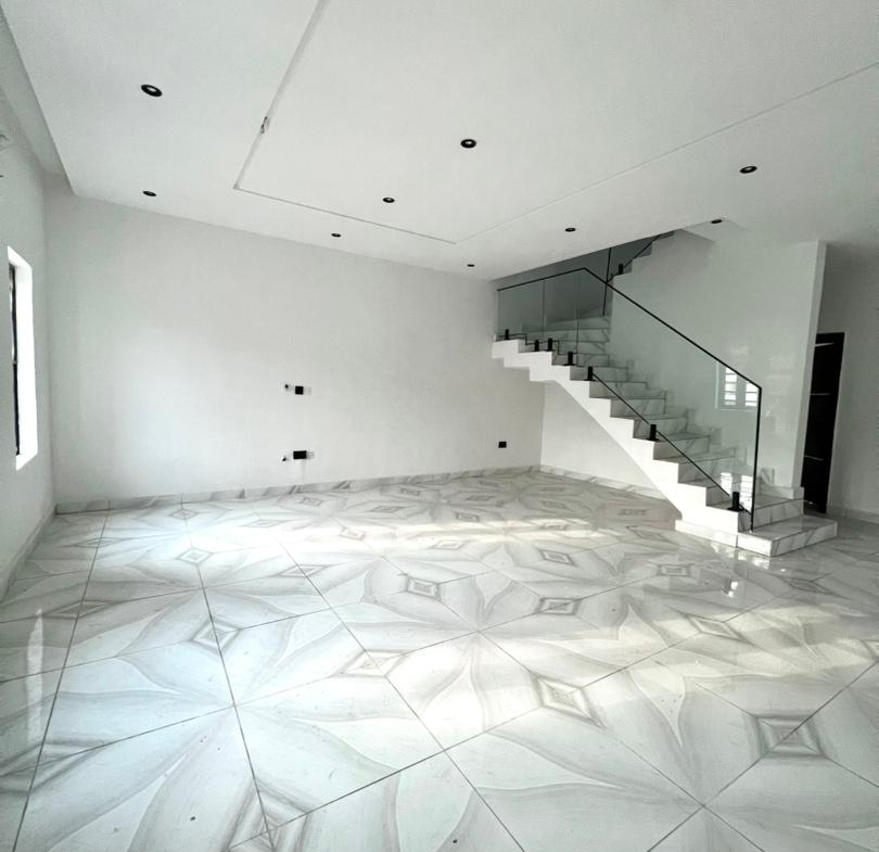 3 & 4 BED TERRACED DUPLEX WITH GYM & S/POOL
