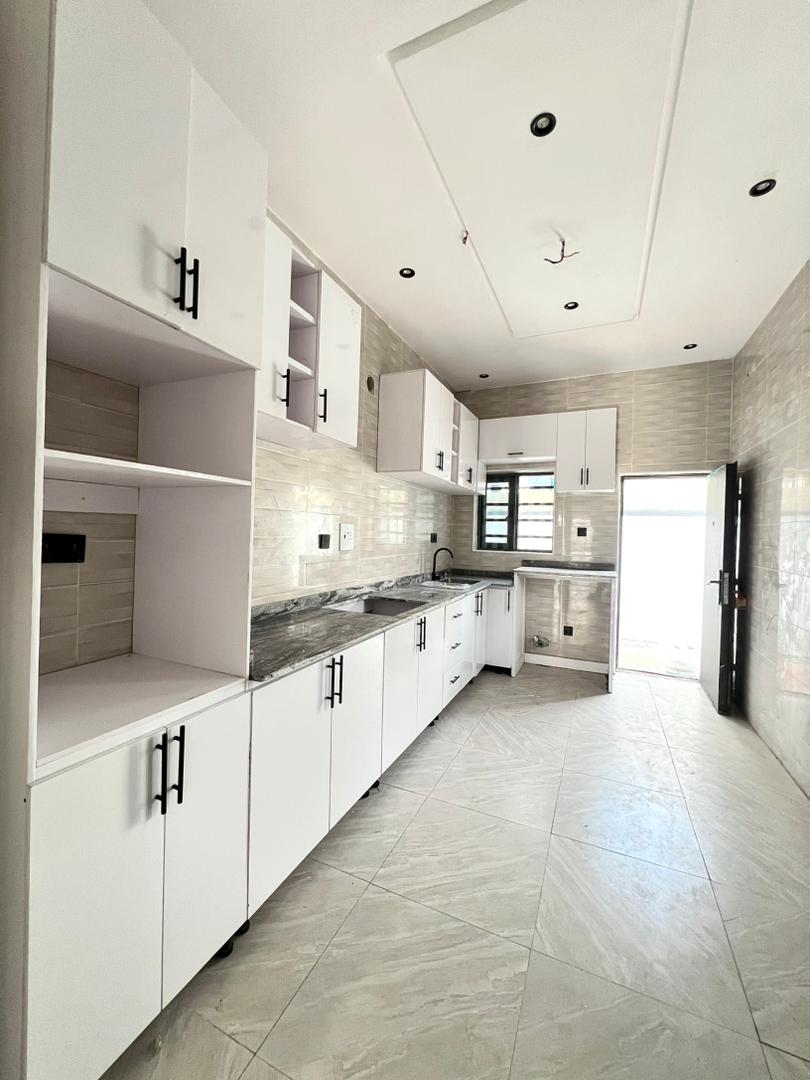 3 & 4 BED TERRACED DUPLEX WITH GYM & S/POOL