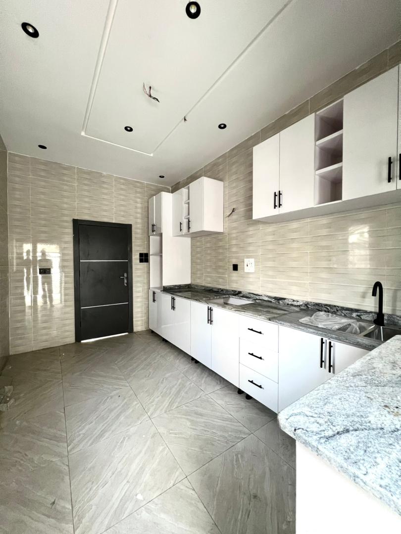 3 & 4 BED TERRACED DUPLEX WITH GYM & S/POOL
