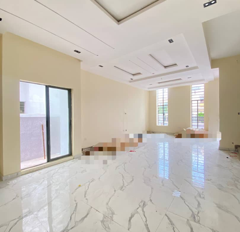 LUXURY 5-BEDROOM FULLY DETACHED DUPLEX WITH BQ