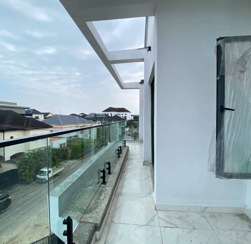 LUXURY 5-BEDROOM FULLY DETACHED DUPLEX WITH BQ