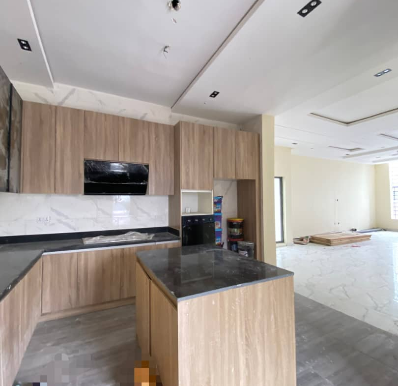 LUXURY 5-BEDROOM FULLY DETACHED DUPLEX WITH BQ