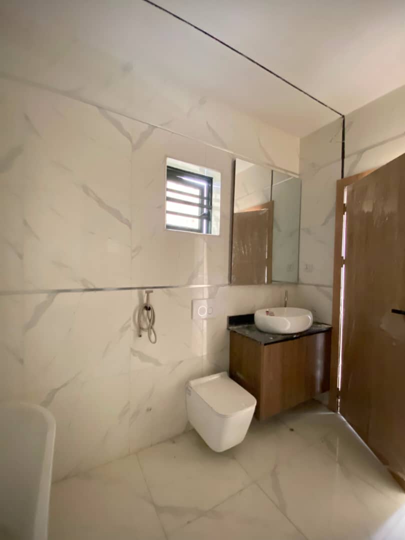 LUXURY 5-BEDROOM FULLY DETACHED DUPLEX WITH BQ
