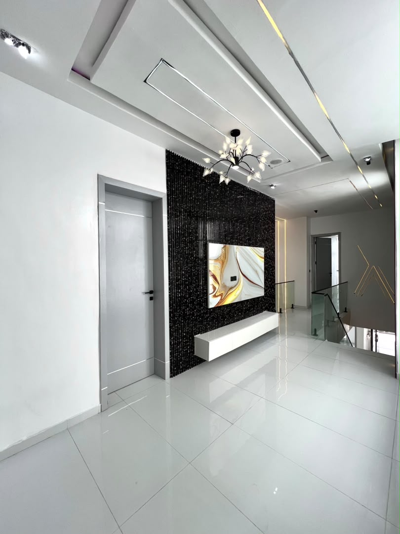 5 BEDROOM DETACHED DUPLEX WITH S/POOL, & BQ