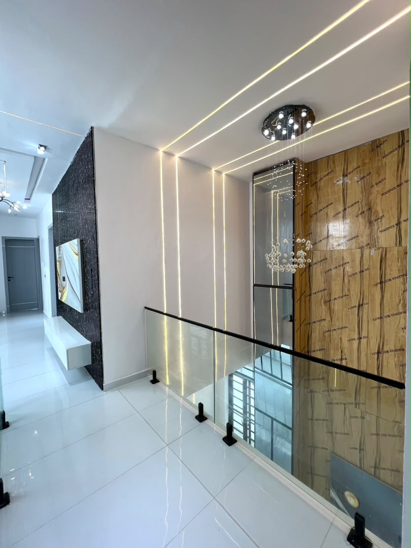 5 BEDROOM DETACHED DUPLEX WITH S/POOL, & BQ