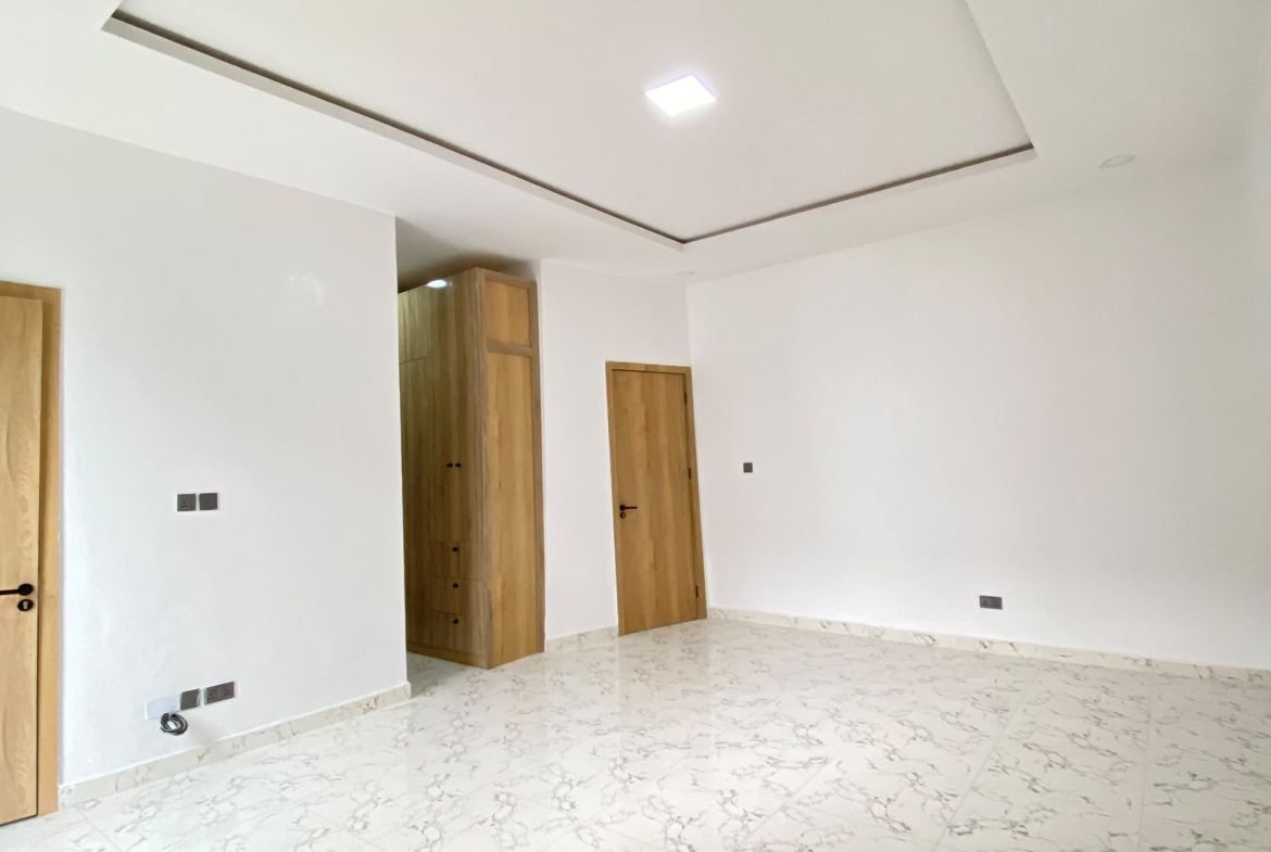 Luxury Redefined: 4-Bedroom Terraced Duplex with Private Pool, Gym & Kids’ Play Area.