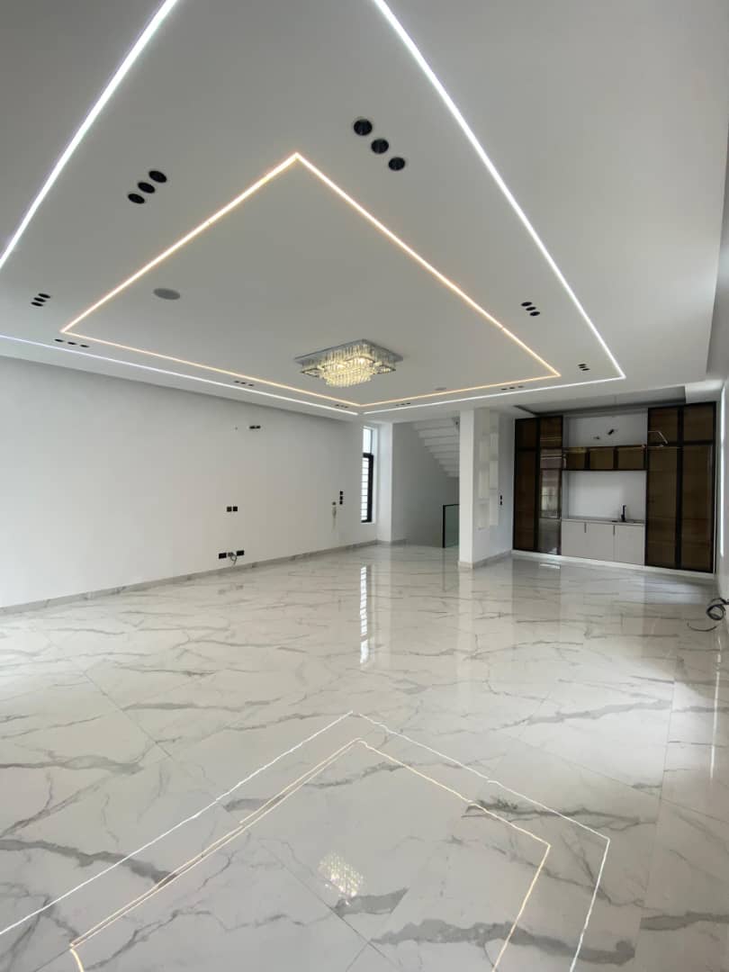 5 Bedroom Fully-Detached Duplex with BQ & Indoor Pool