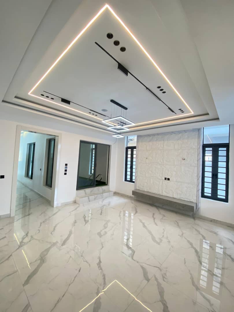 5 Bedroom Fully-Detached Duplex with BQ & Indoor Pool
