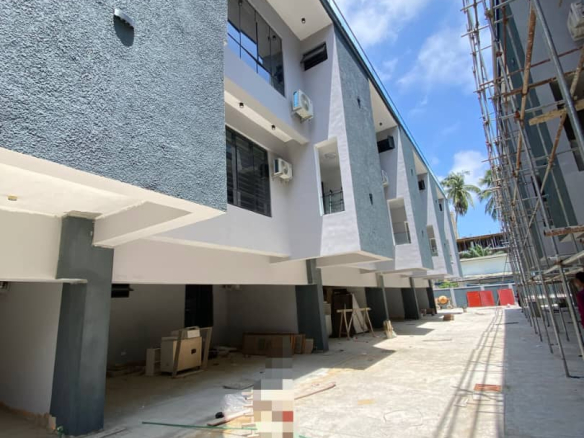 4-BEDROOM TERRACED DUPLEX + BQ