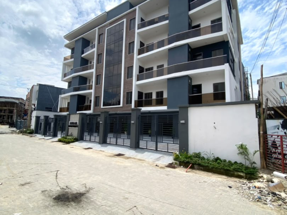 4 BEDROOM APARTMENT WITH ELEVATOR