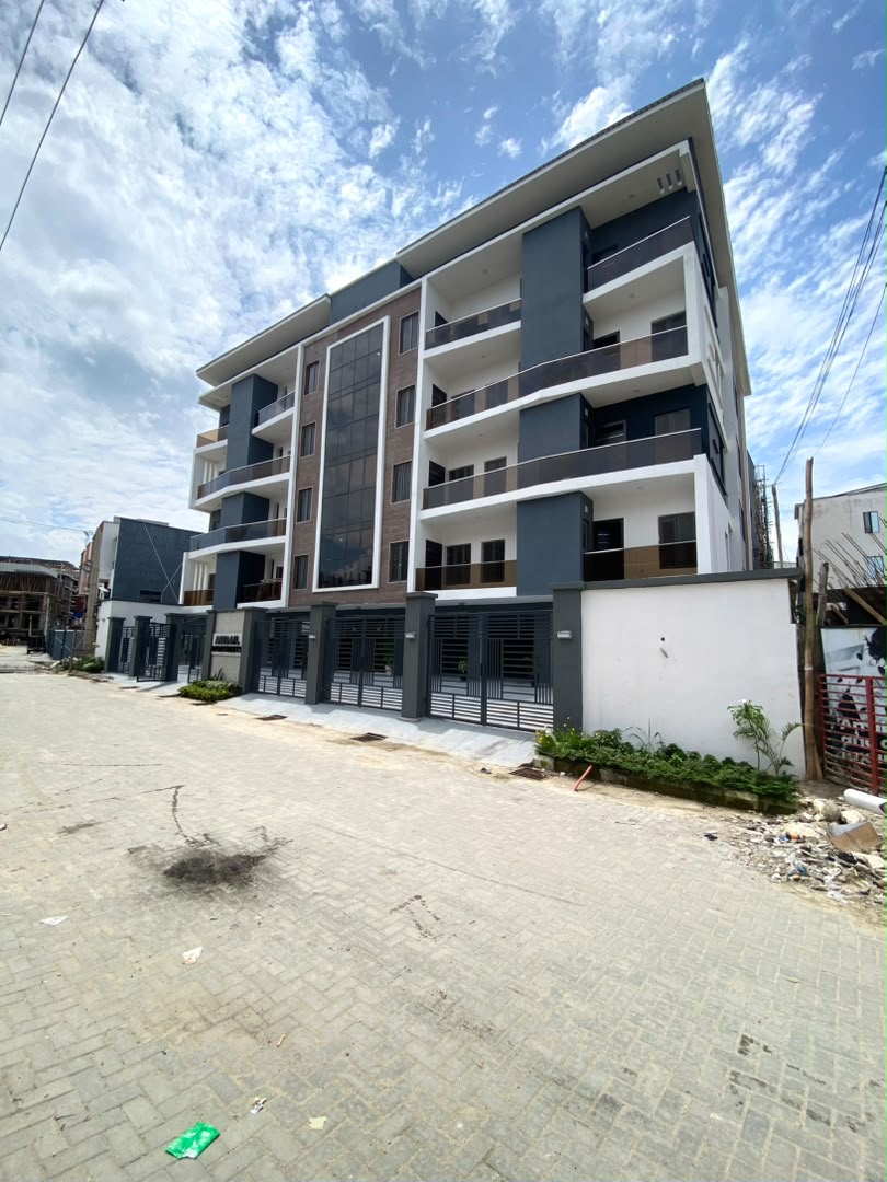 zivo1 4 BEDROOM APARTMENT WITH ELEVATOR