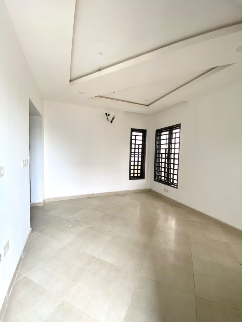 zivo3 4 BEDROOM APARTMENT WITH ELEVATOR